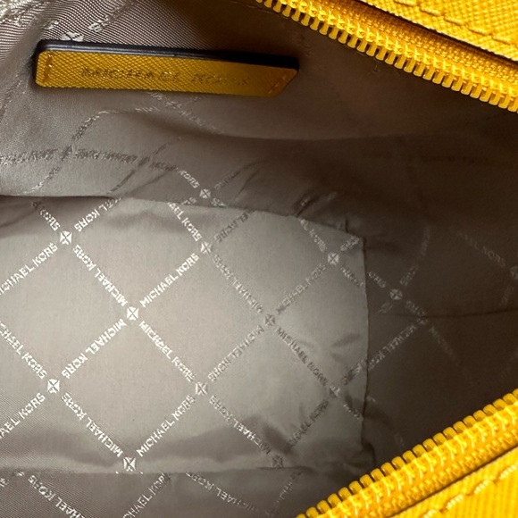 Jet Set Travel Extra- Small Logo Top- Zip Tote Bag - Picture 3 of 5